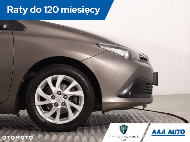 Toyota Auris - 16