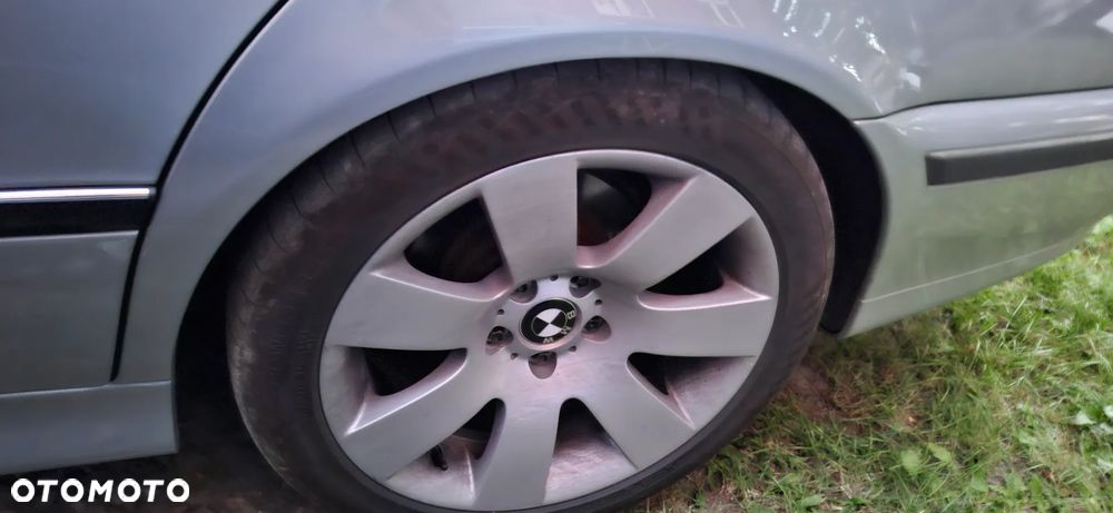BMW Seria 5 523i - 8