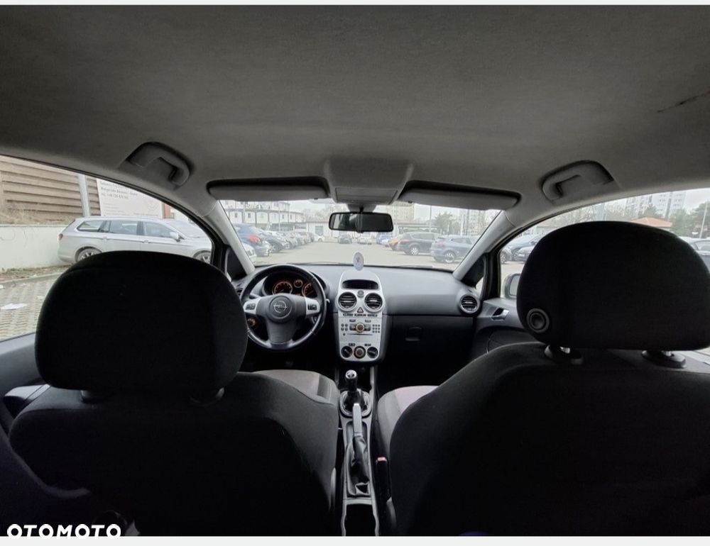 Opel Corsa 1.4 16V Sport - 4