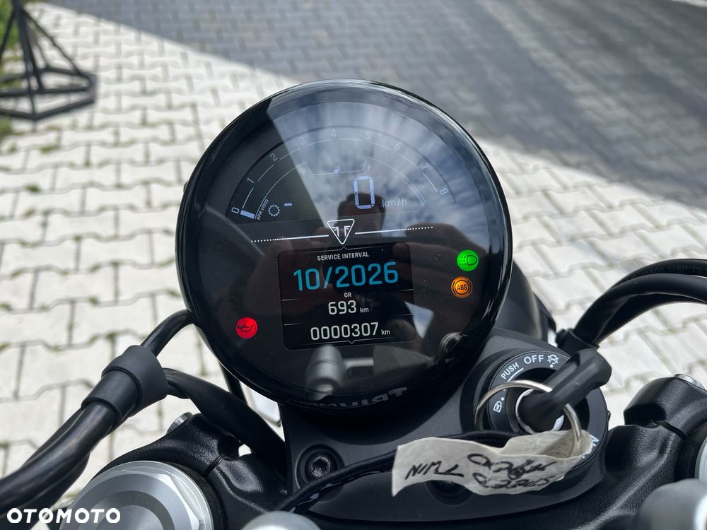 Triumph Speed Twin - 8