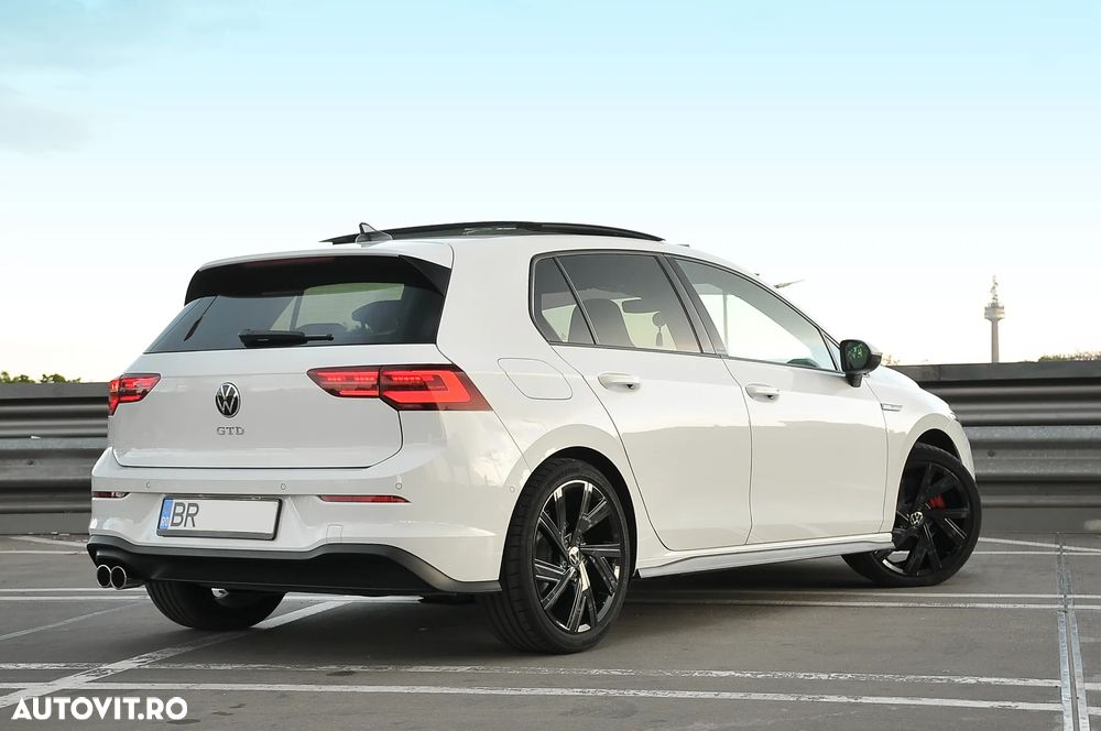Volkswagen Golf 2.0 TDI DSG GTD - 11