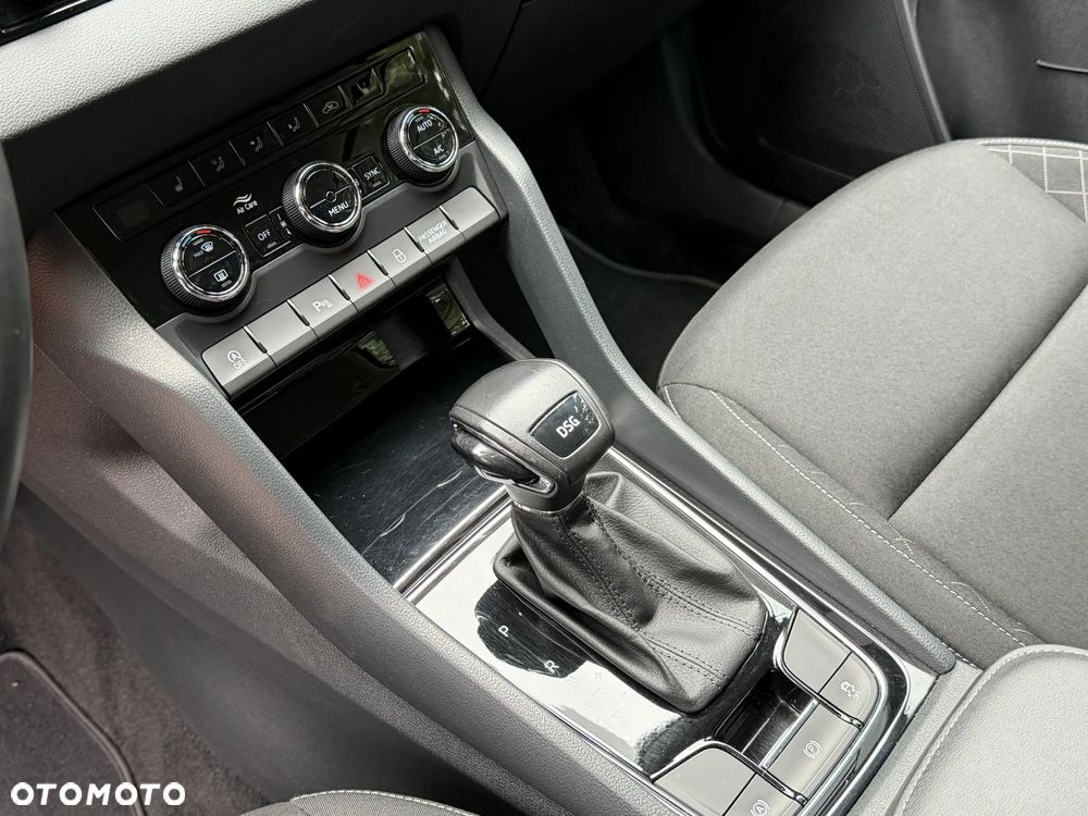 Skoda Karoq 1.5 TSI ACT DSG Ambition - 23