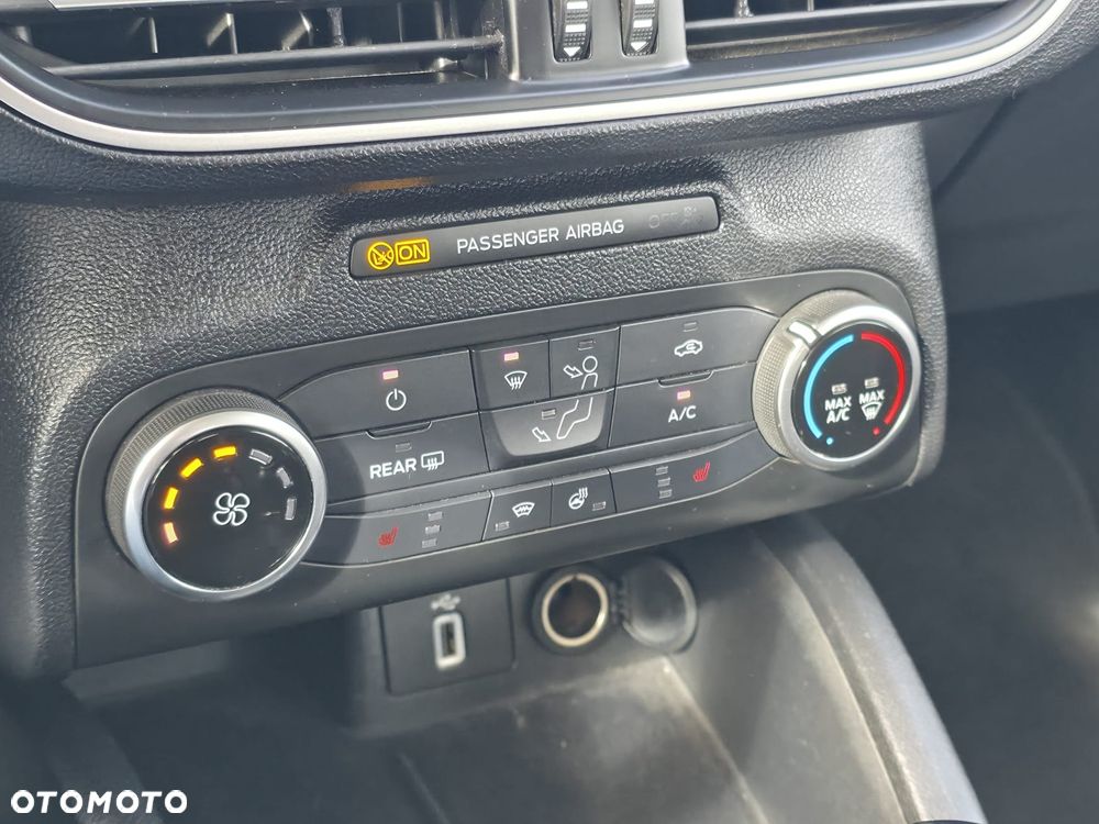 Ford Focus 1.5 EcoBlue SCR Connected - 20