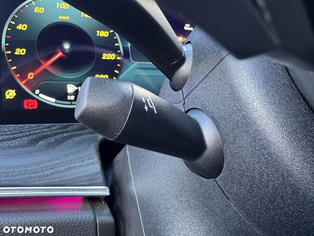 Mercedes-Benz Klasa E 220 d 4-Matic AMG - 17