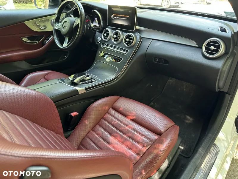 Mercedes-Benz Klasa C 300 9G-TRONIC Avantgarde - 8