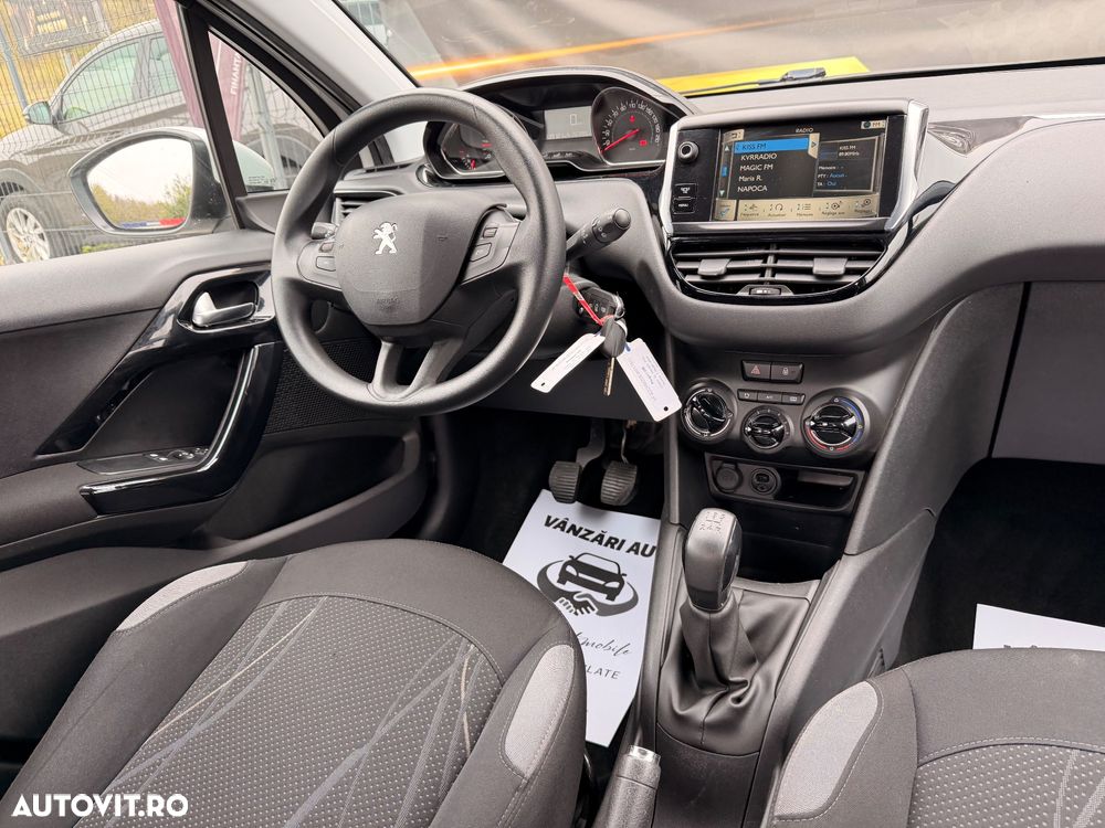 Peugeot 208 PureTech 82 Start & Stop Style - 5