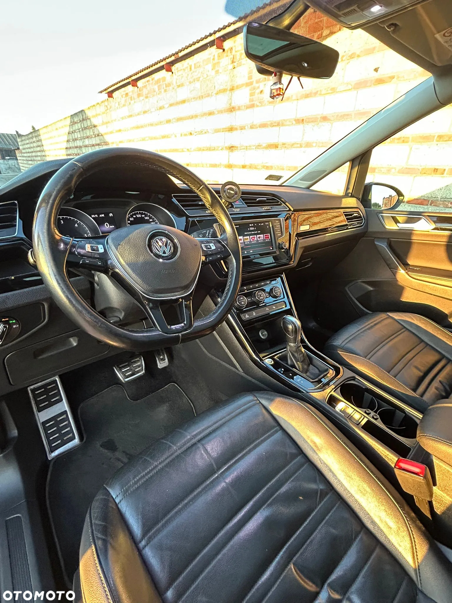 Volkswagen Touran 2.0 TDI BMT Highline DSG - 11