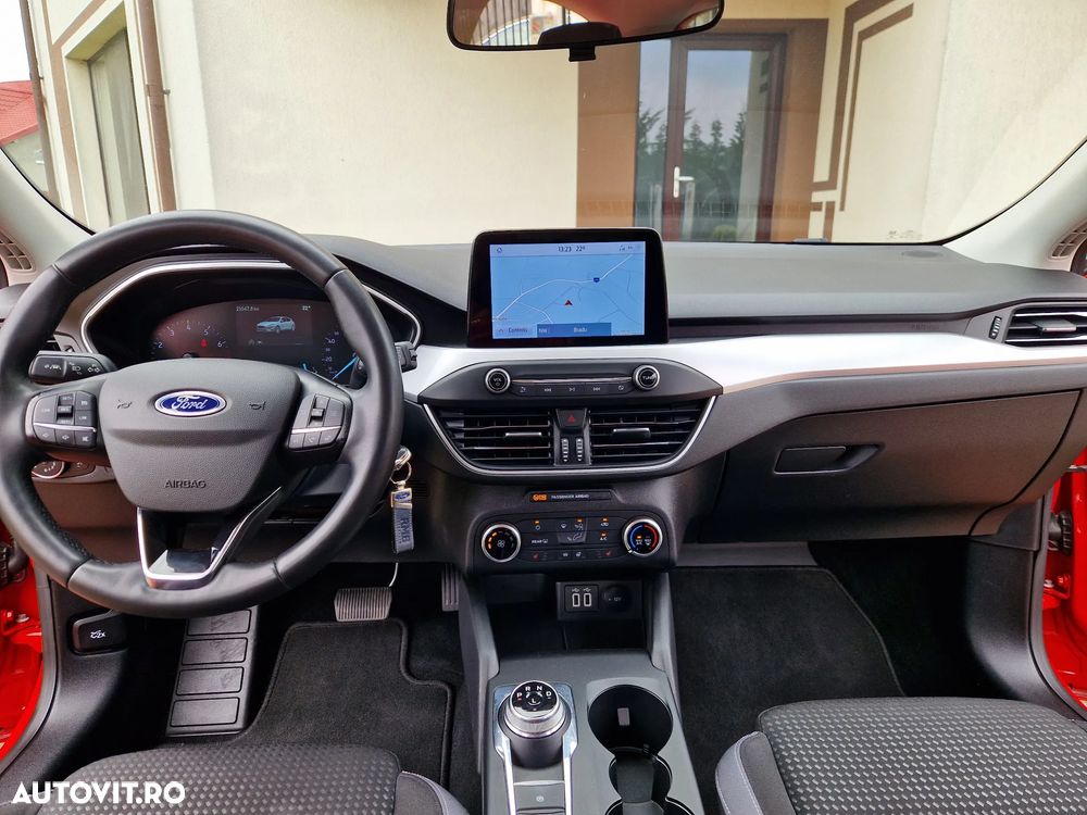 Ford Focus 1.0 EcoBoost Titanium - 4
