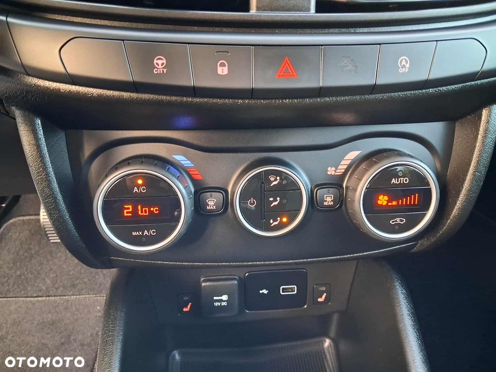 Fiat Tipo 1.4 T-Jet 16v Easy - 18