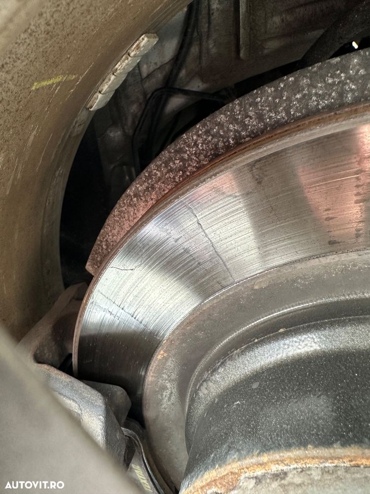 BMW Seria 3 320d xDrive AT MHEV - 31