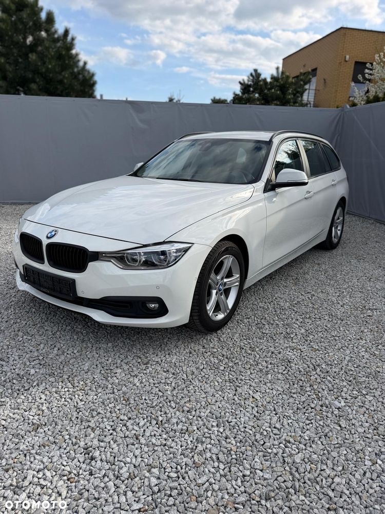 BMW Seria 3 318d Luxury Line - 8