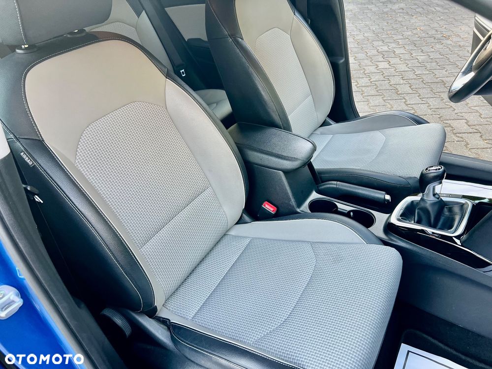 Kia Ceed 1.6 CRDi mHEV L - 36