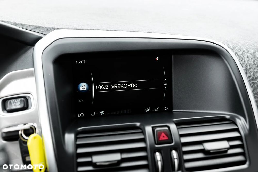 Volvo XC 60 D4 Ocean Race - 28