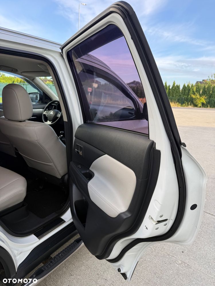 Mitsubishi Outlander - 29
