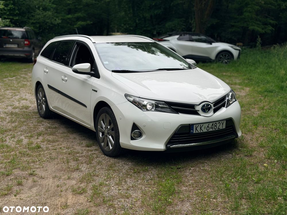 Toyota Auris Hybrid 135 Premium - 3