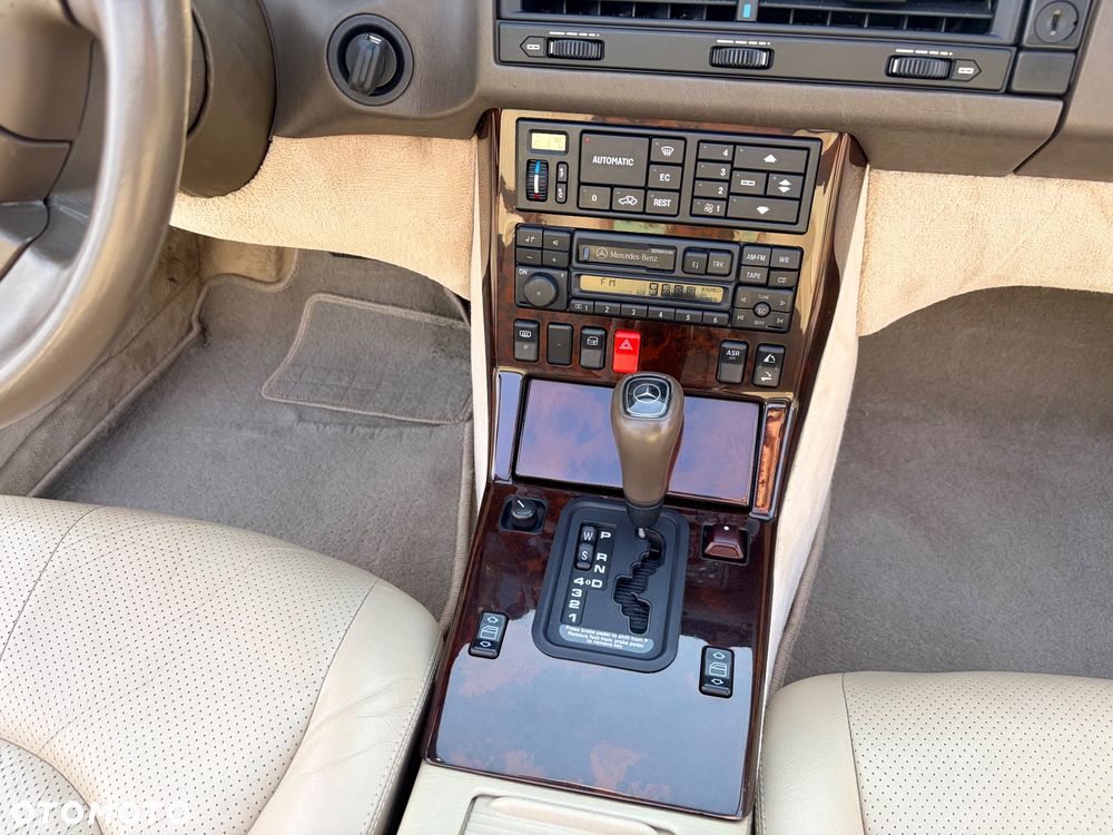 Mercedes-Benz SL - 14