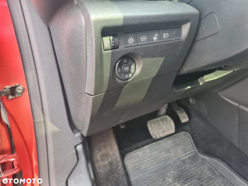 Citroën C4 EV136 50kWh Shine - 27