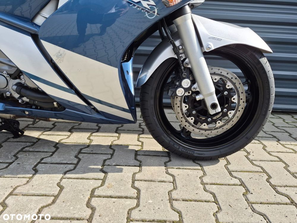 Yamaha FJR - 18