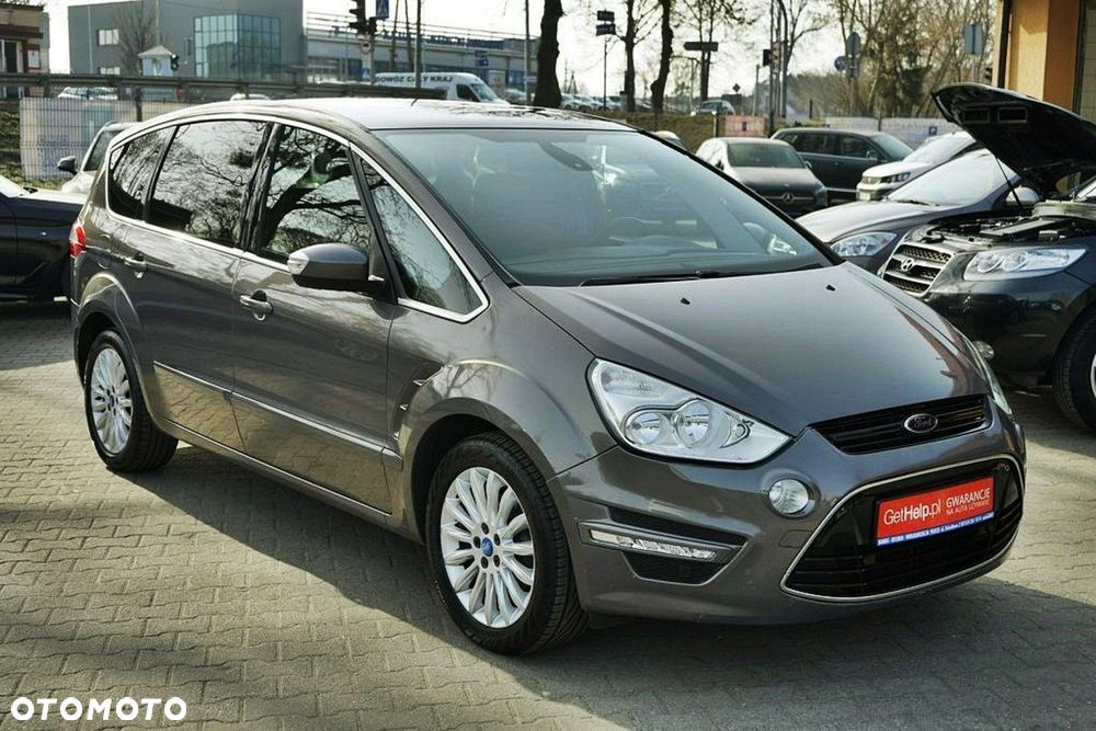 Ford S-Max - 13