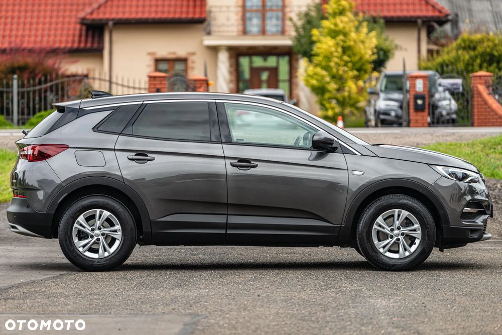 Opel Grandland X 1.2 Start/Stop Business Elegance - 19