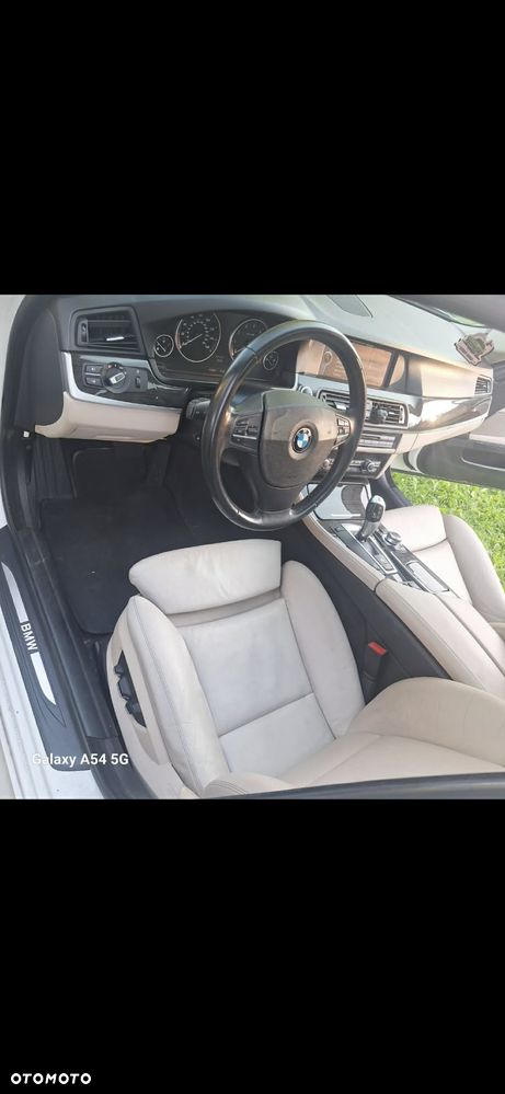 BMW Seria 5 528i - 5