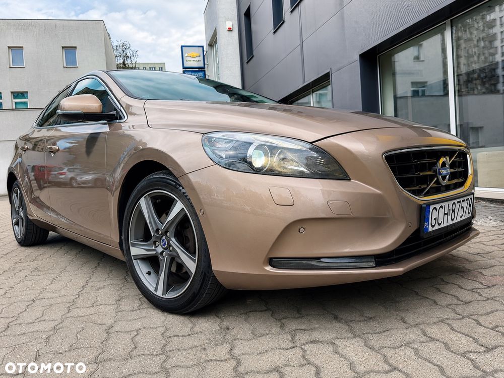 Volvo V40 D2 Summum - 6