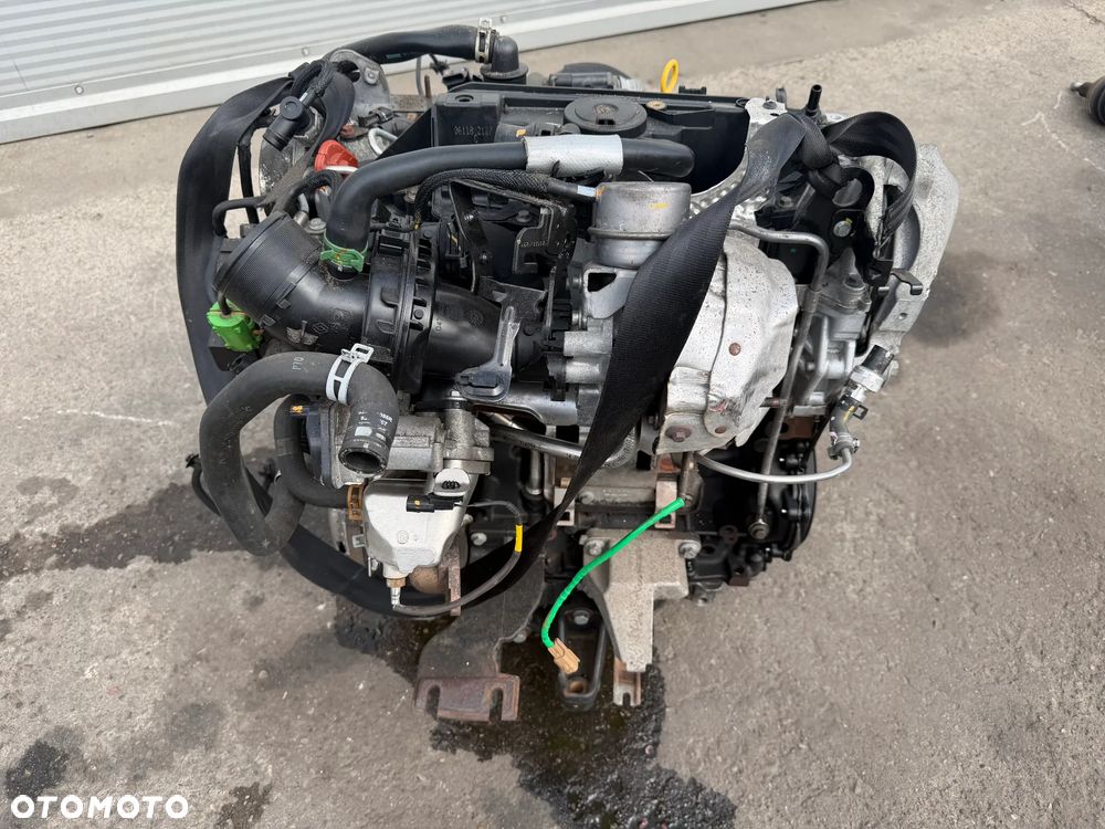 Trafic III Vivaro 1,6 DCI 16-19r silnik kompletny R9M 413 / R9M 415 - 4