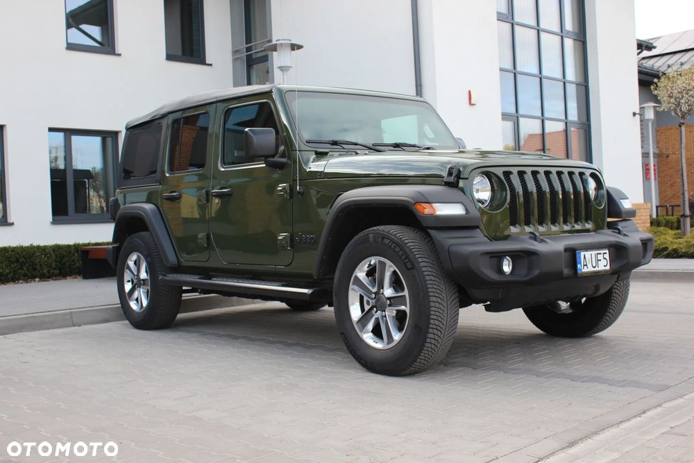 Jeep Wrangler - 10