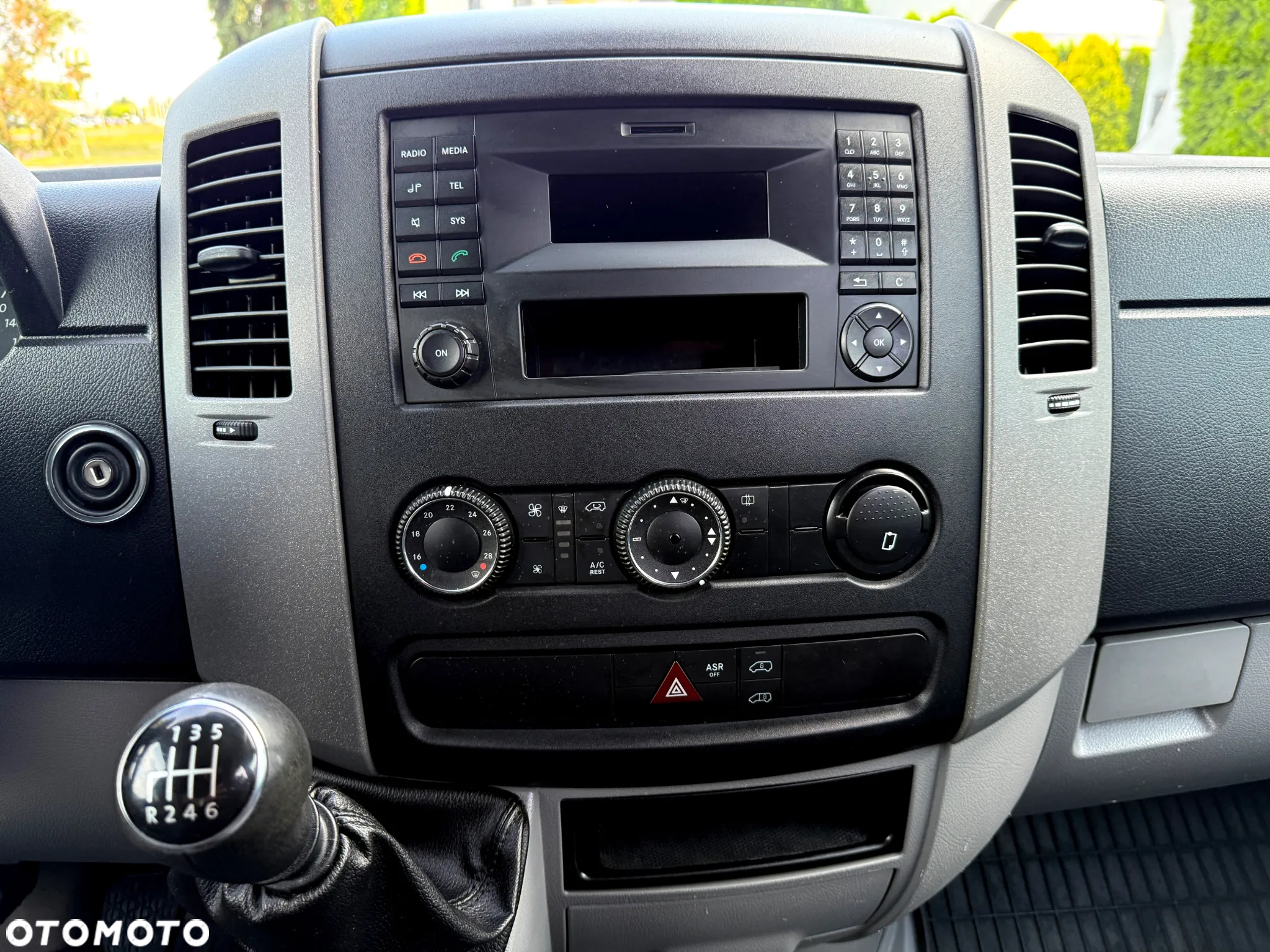 Volkswagen Crafter - 21