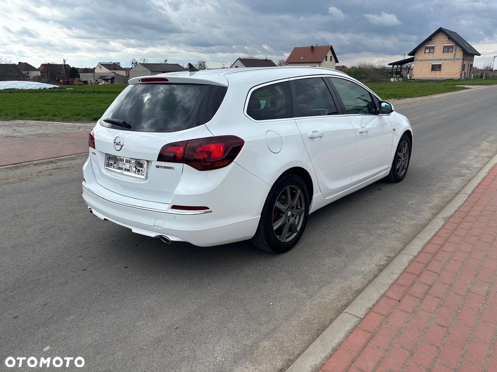 Opel Astra 2.0 BiTurbo CDTI DPF ecoFLEX SportsTourer St - 3
