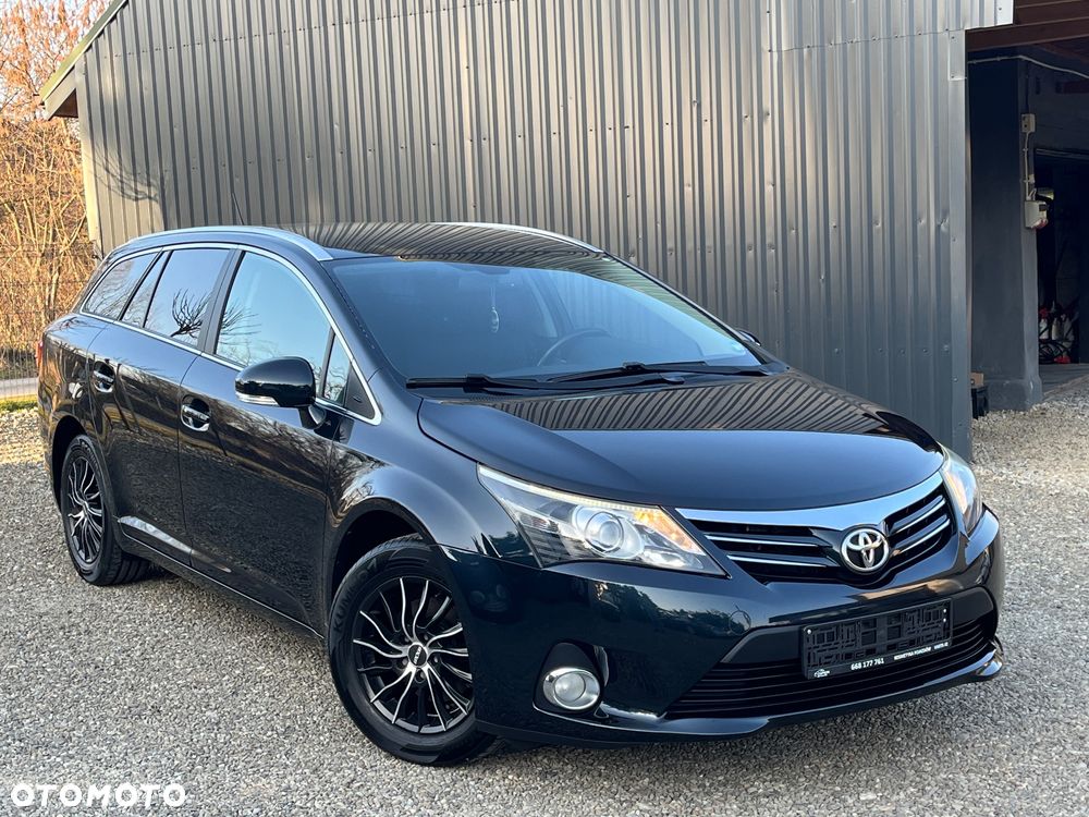Toyota Avensis - 4