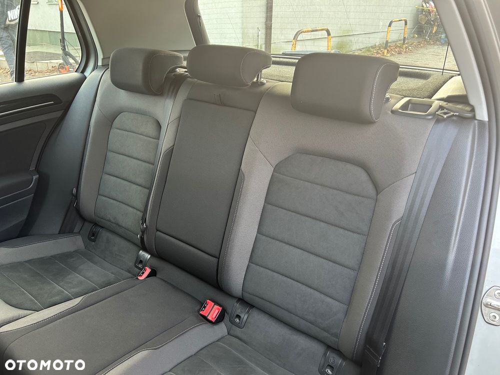 Volkswagen Golf 1.5 TSI BMT Evo Highline DSG - 19