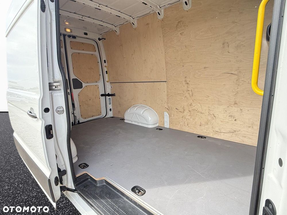 Volkswagen Crafter 35 TDI 177 KM Wysoki dach - 25