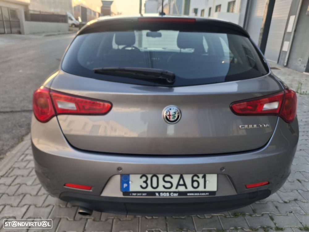 Alfa Romeo Giulietta 1.6 JTDM Executive TCT - 6