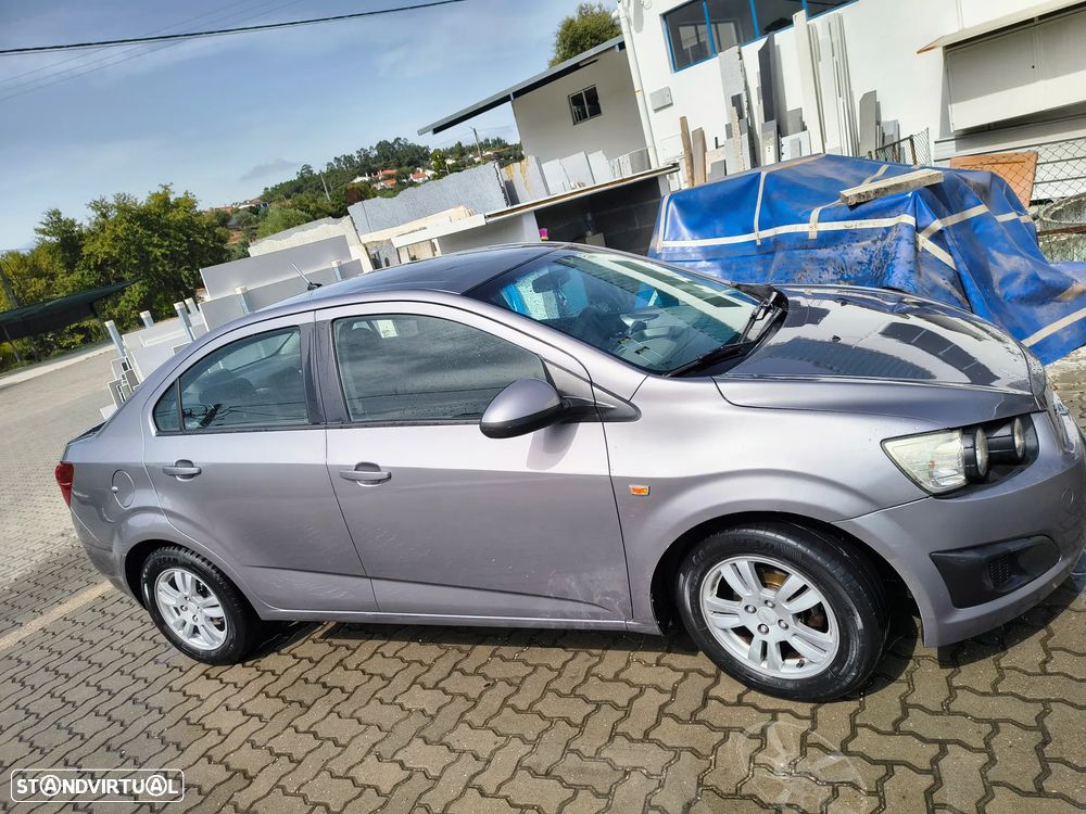 Chevrolet Aveo 1.2 LT - 1