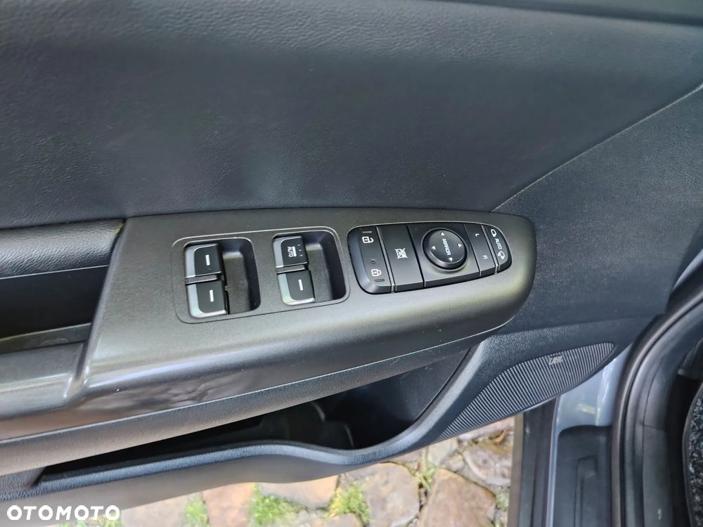 Kia Sportage 1.7 CRDI Business Line 2WD - 24