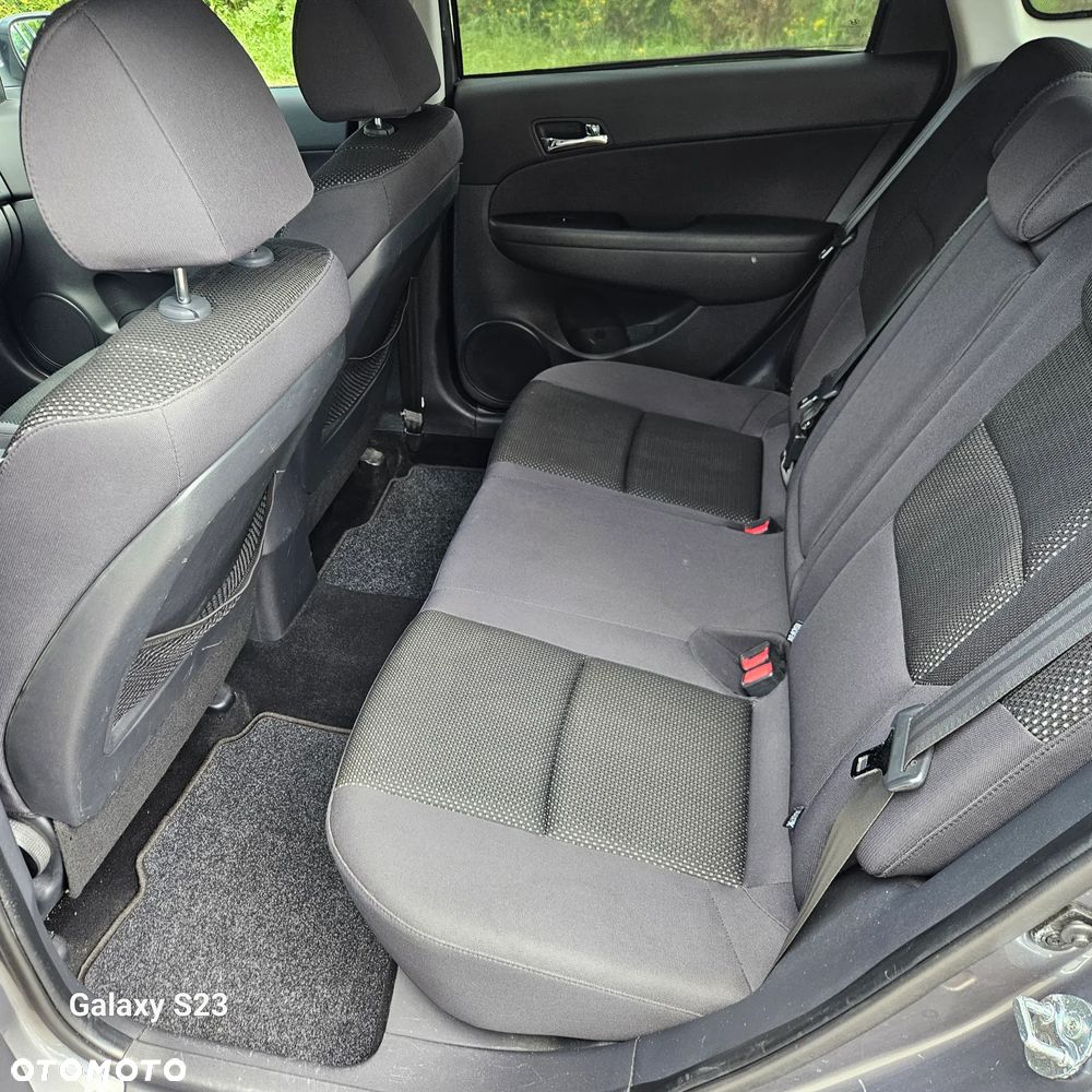 Hyundai i30 i30cw 1.4 blue Comfort - 19