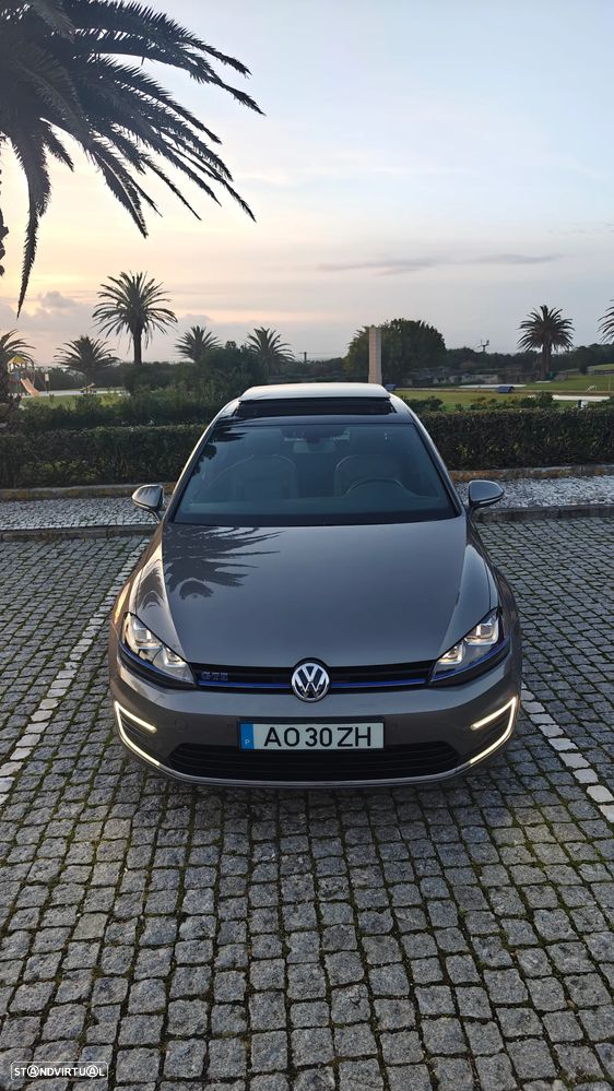 VW Golf 1.4 GTE Plug-In-Hybrid DSG - 12