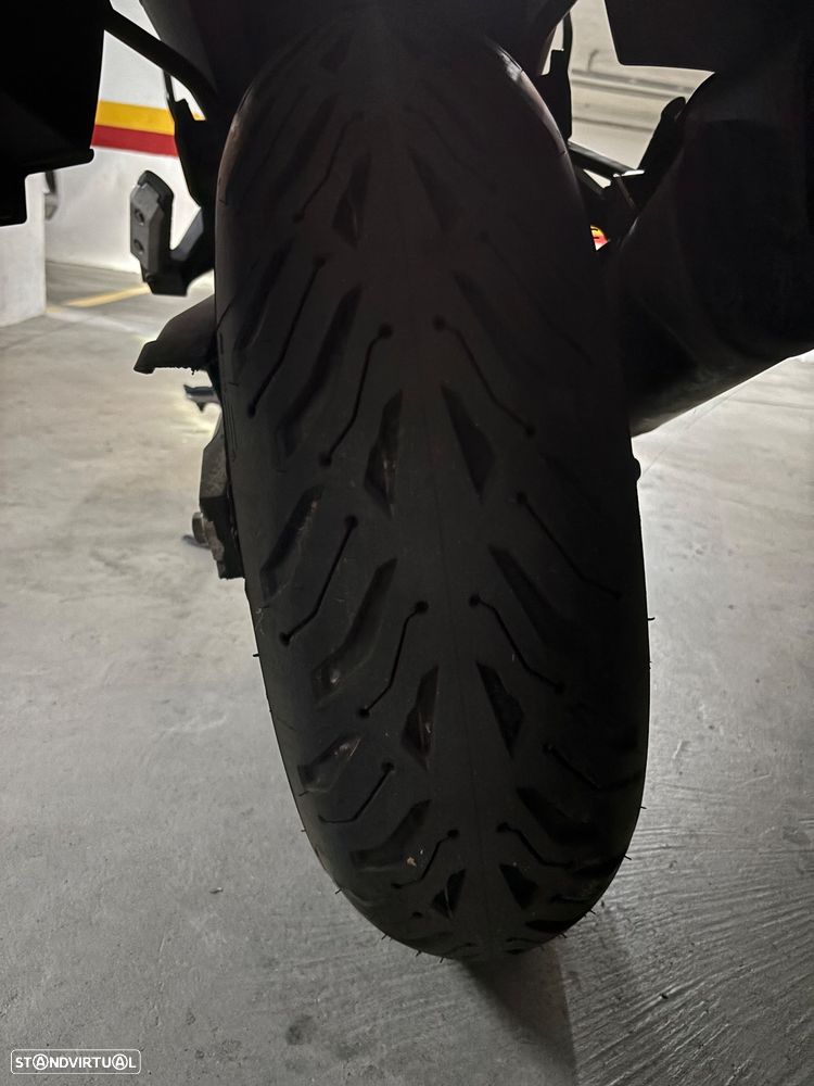 Honda NT 1100 - 5