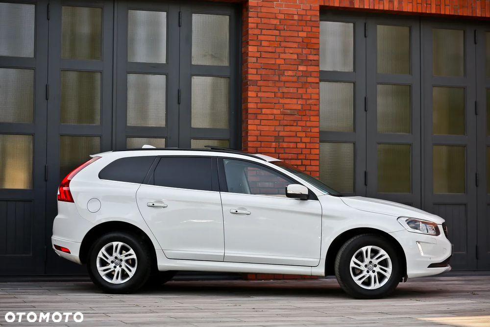 Volvo XC 60 D4 Geartronic Momentum - 5