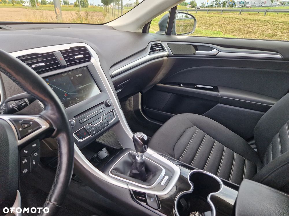 Ford Mondeo - 27
