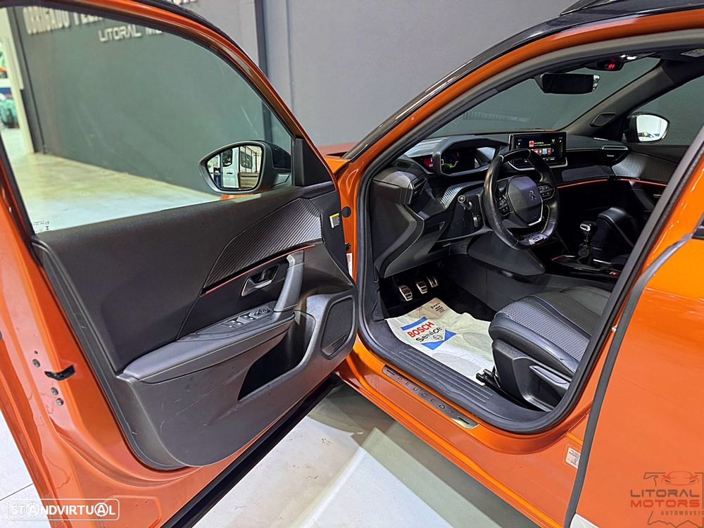 Peugeot 2008 1.2 PureTech GT Line - 14