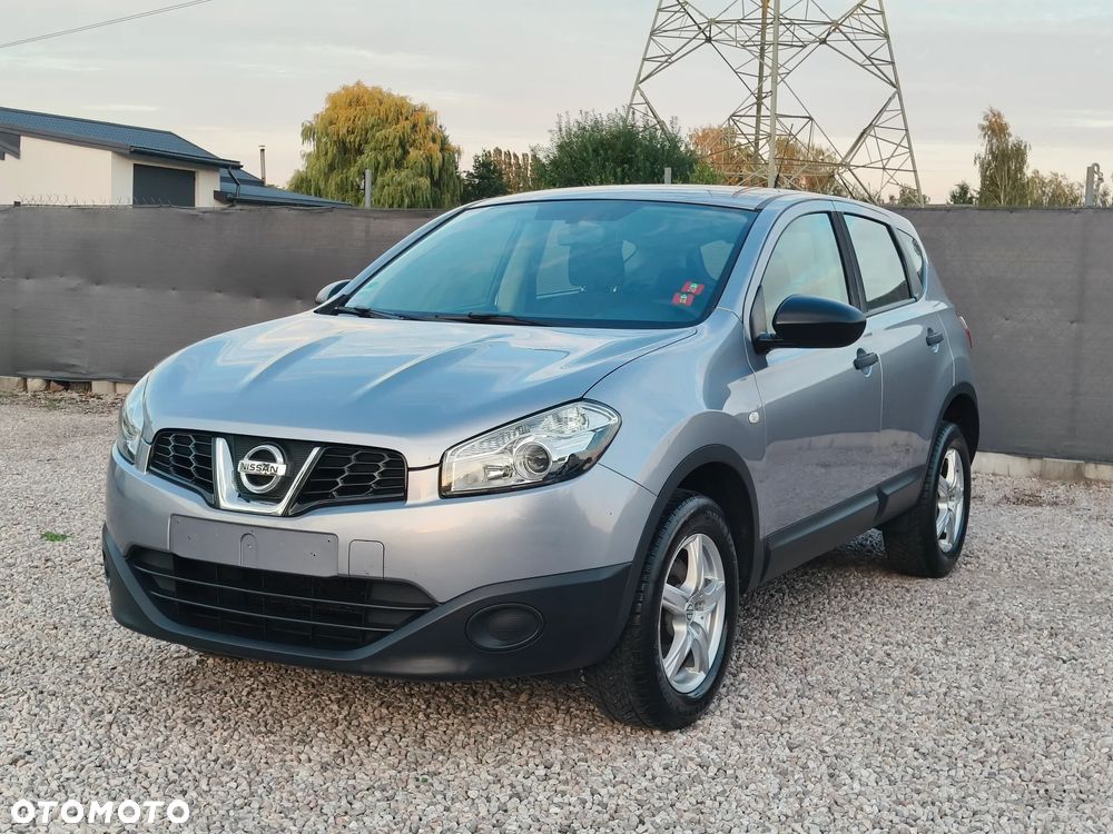 Nissan Qashqai 1.6 visia - 2