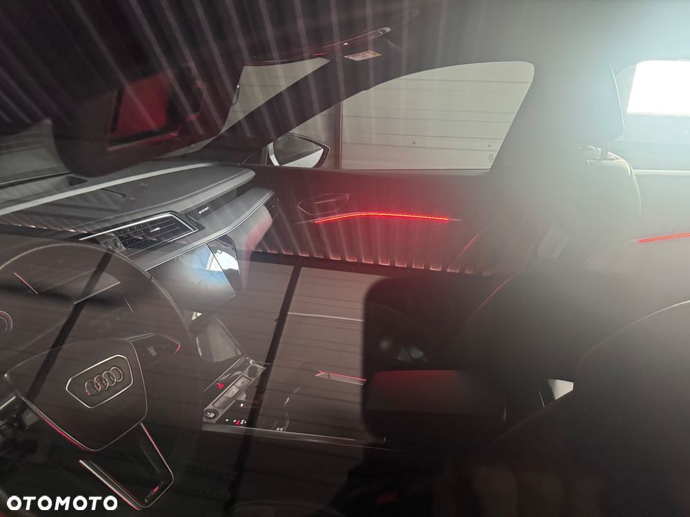 Audi Q8 e-tron 50 95kWh Quattro S Line - 26