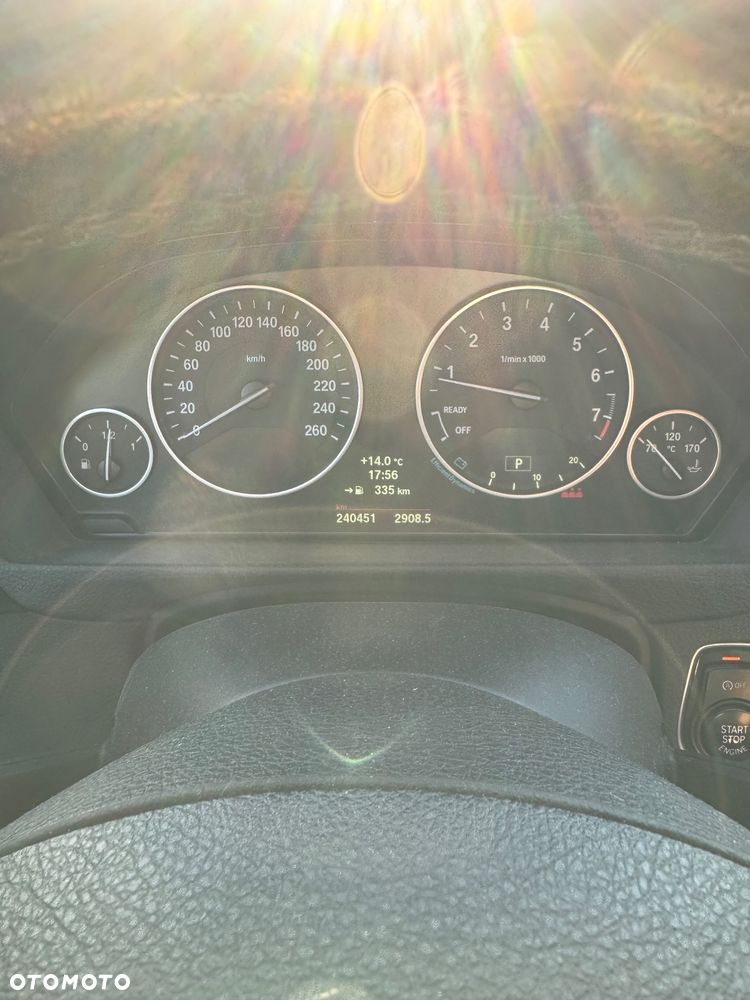 BMW Seria 3 328i Touring - 20