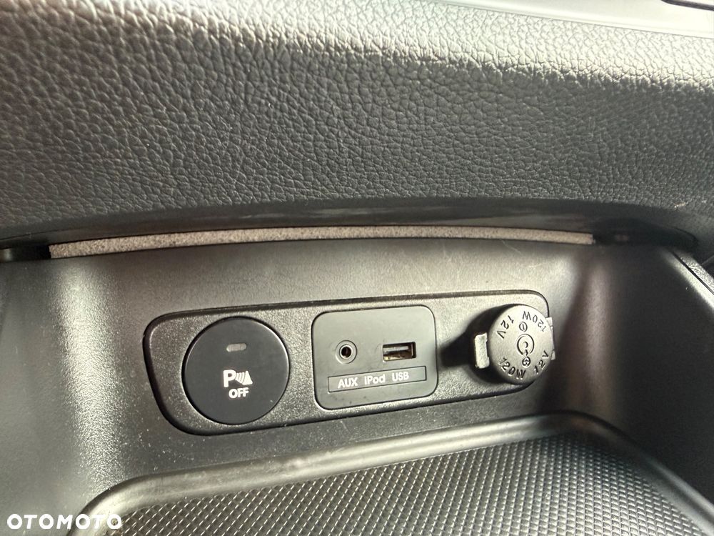 Kia Sportage 1.6 GDI Business Line L 2WD - 28