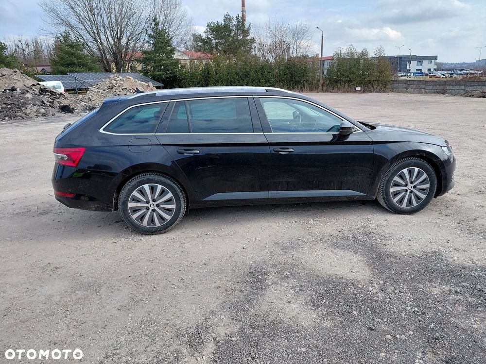 Skoda Superb 2.0 TDI SCR Style DSG - 7