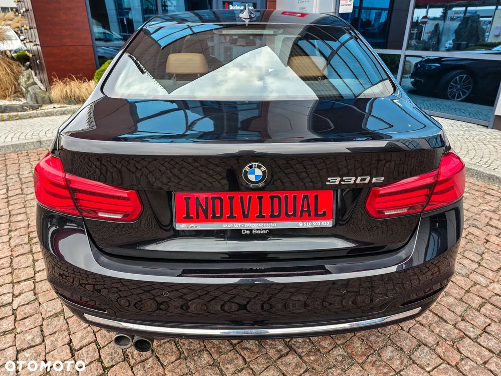 BMW Seria 3 320i GPF xDrive Luxury Line - 17