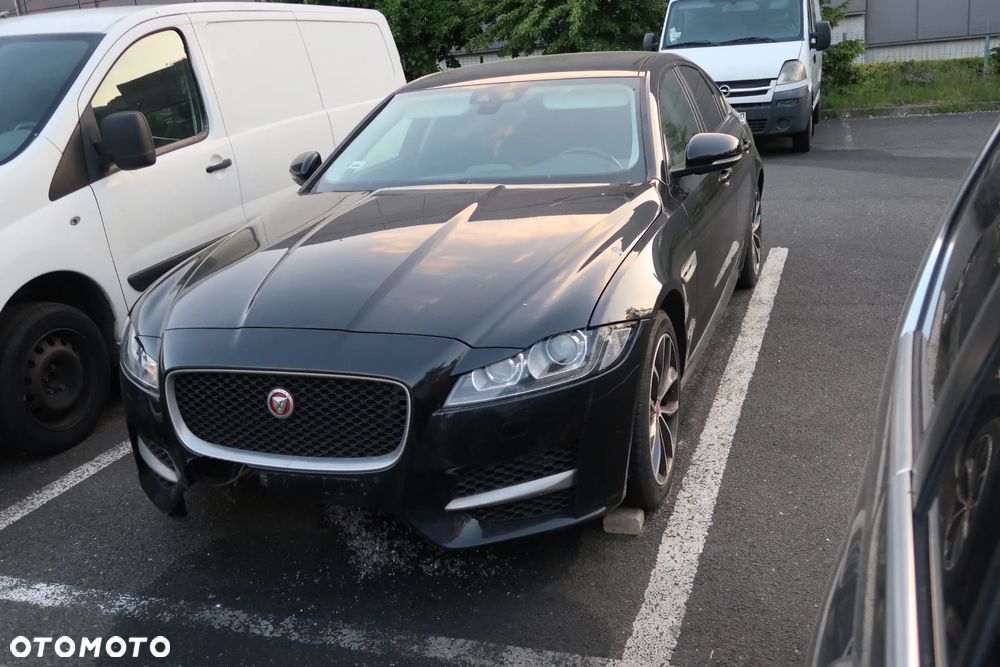 Jaguar XF 2.0 i4D R-Sport - 1