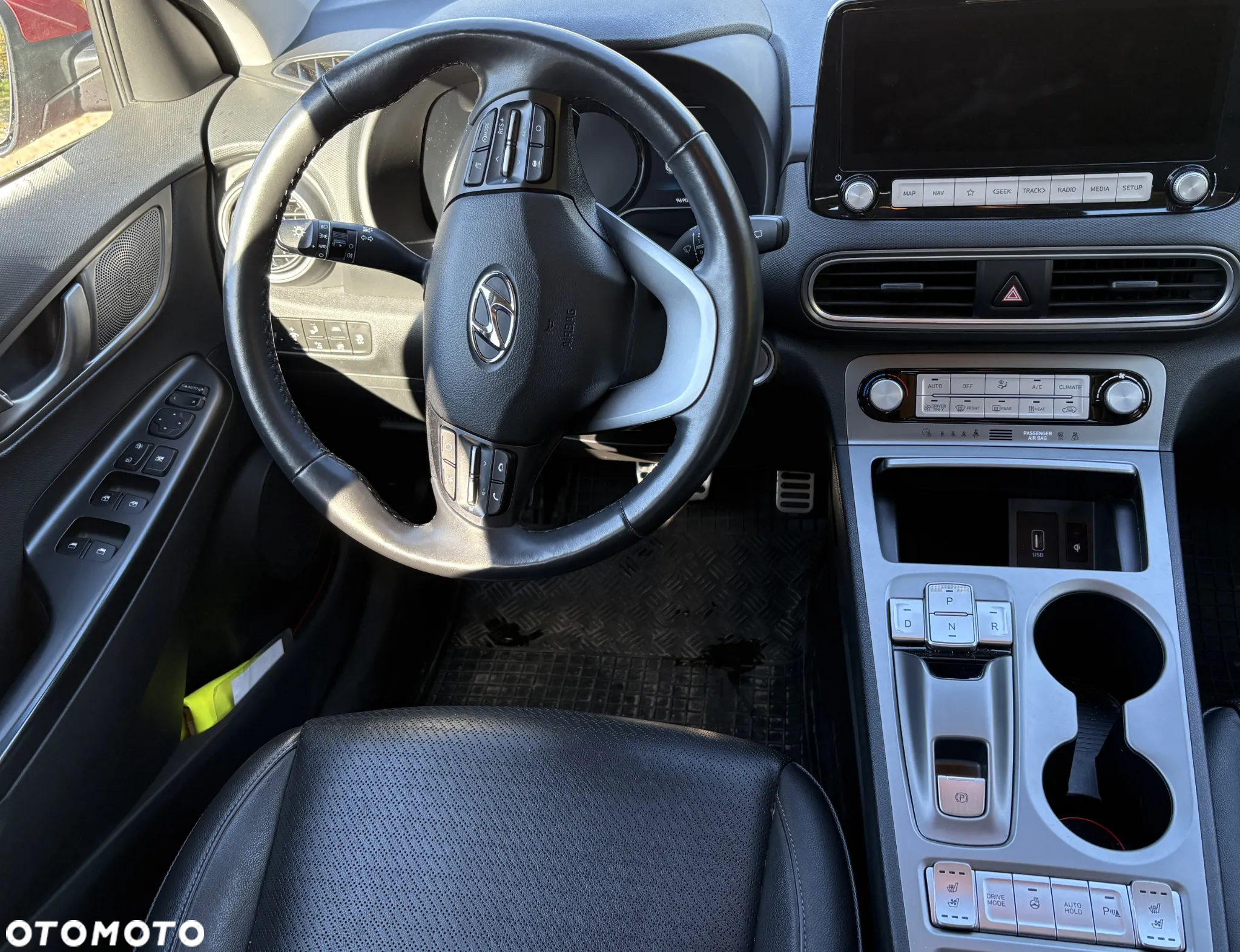 Hyundai Kona Electric 64kWh Platinum - 12